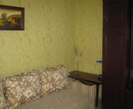  2 ком.  Квартира посуточно г. Мариуполь, Комсомольский б-р 54